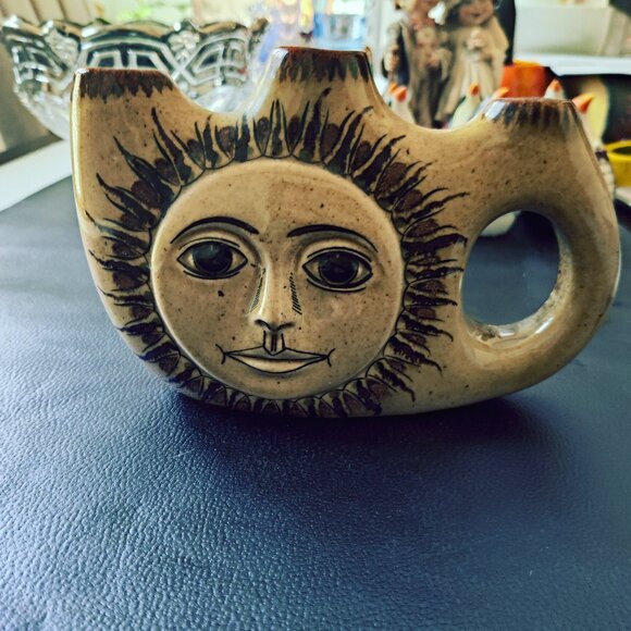 Carlos Villanueva hand painted pottery candleholder, with a figural sunburst - Picture 1 of 6